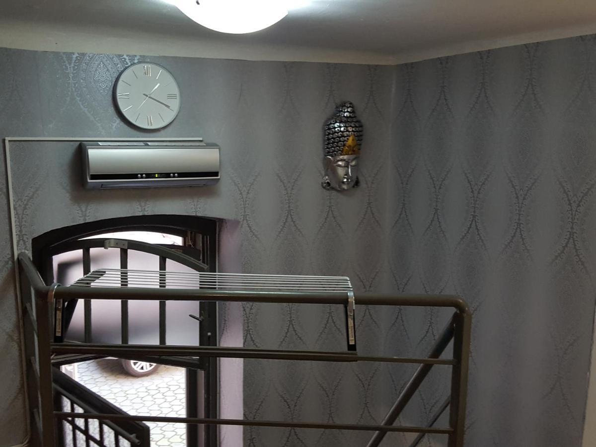 בודפשט Like Studio City Centrum, Wifi, Terrace מראה חיצוני תמונה